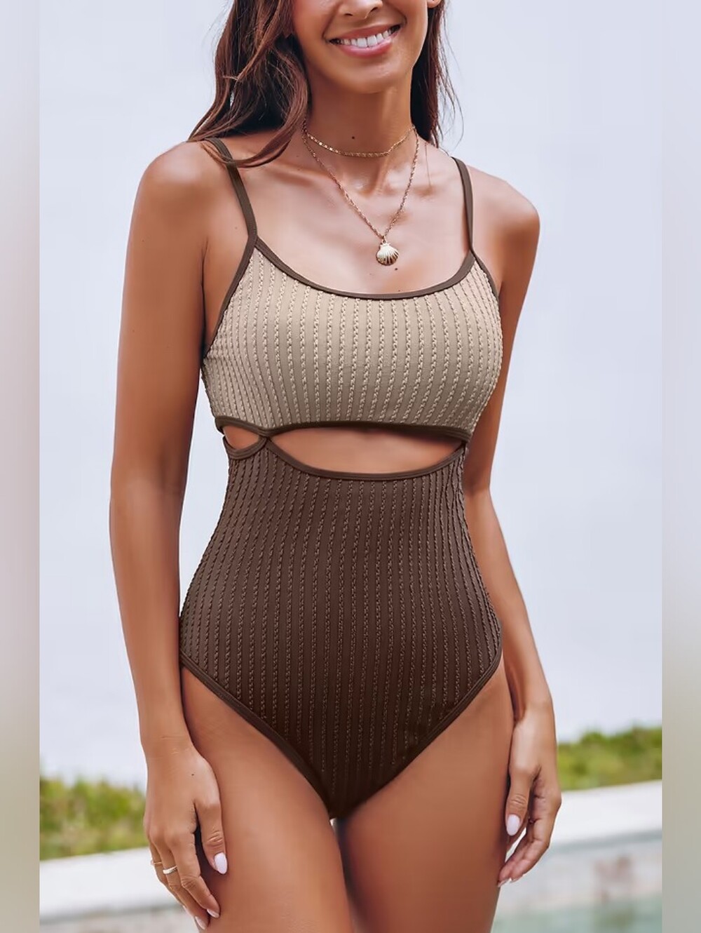 Colorblock Scoop Neck Cutout One-Piece 💥 BRAND NEW 💥 - Picture 4 of 4
